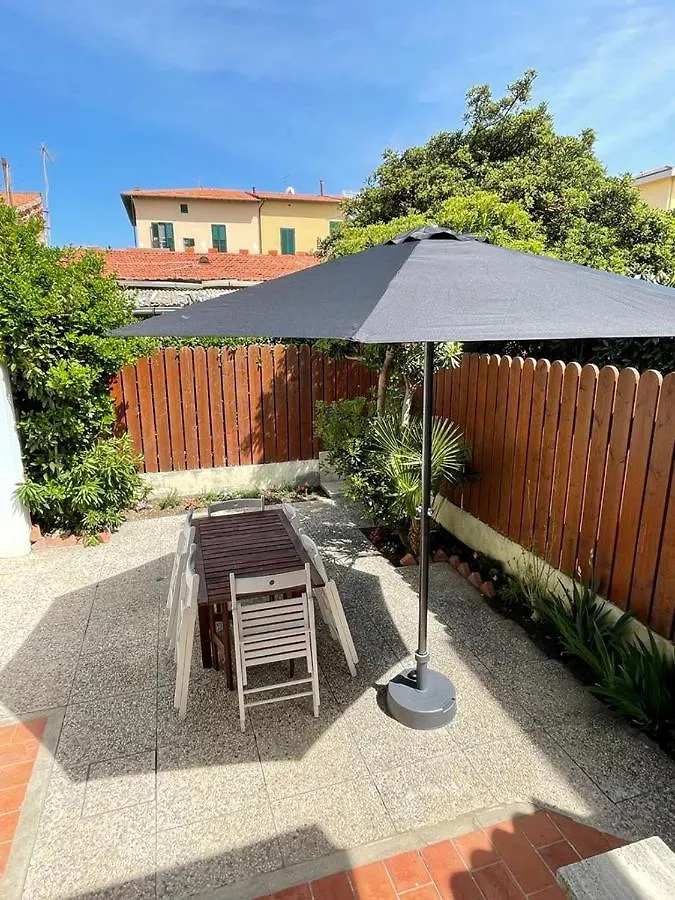 Azzurra House Apartment Marina Di Pisa